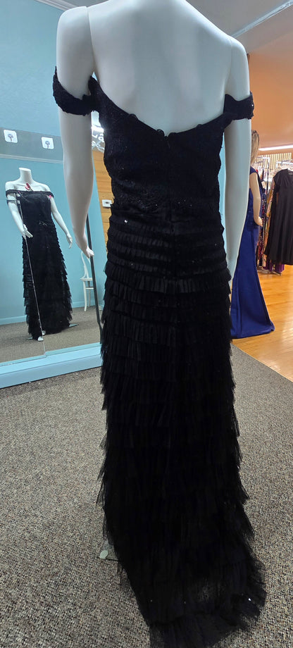 Sydney's Closet 7322